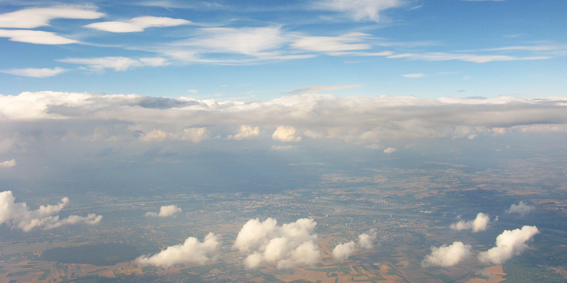 Über den Wolken