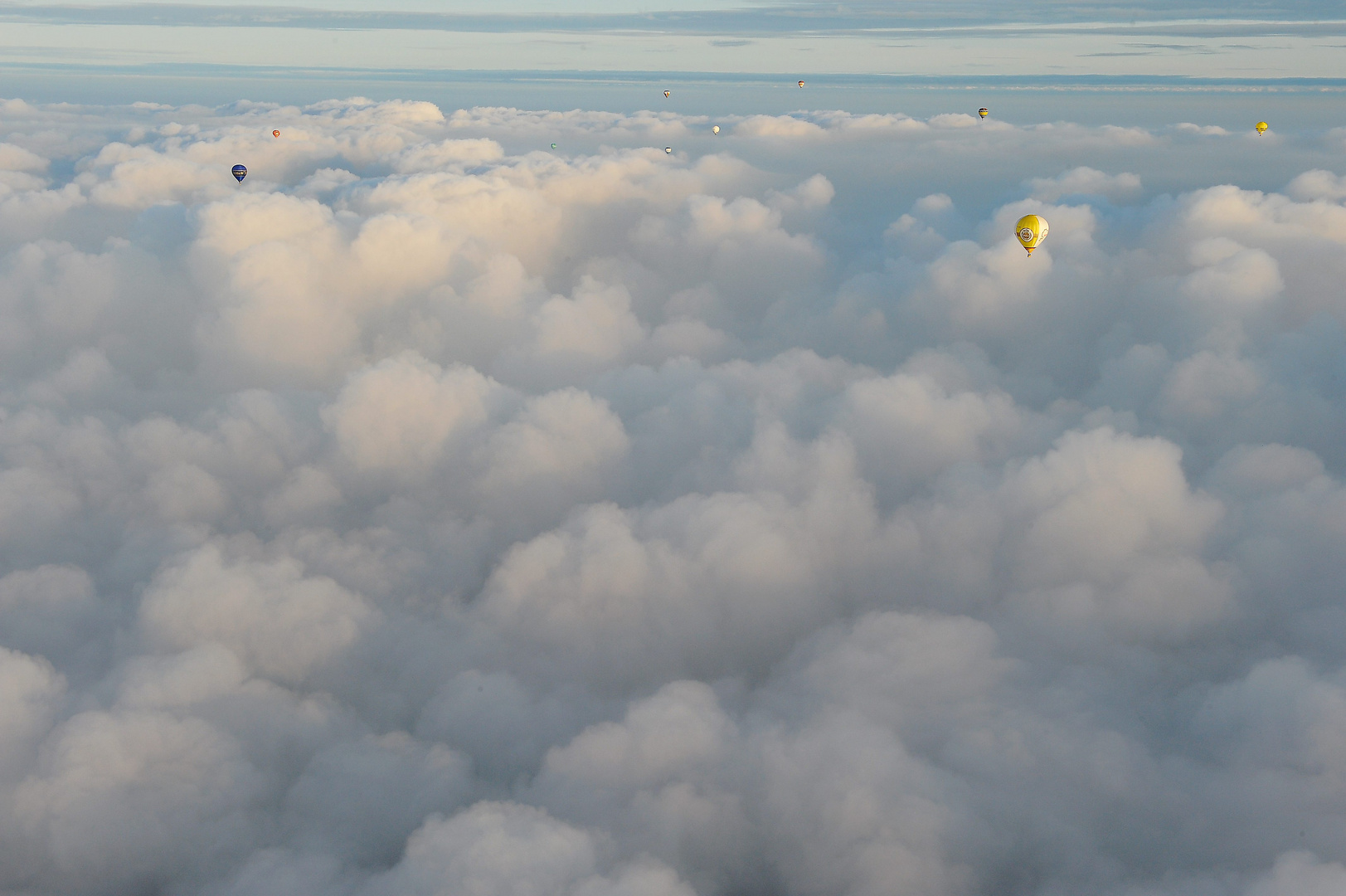 Über den Wolken...