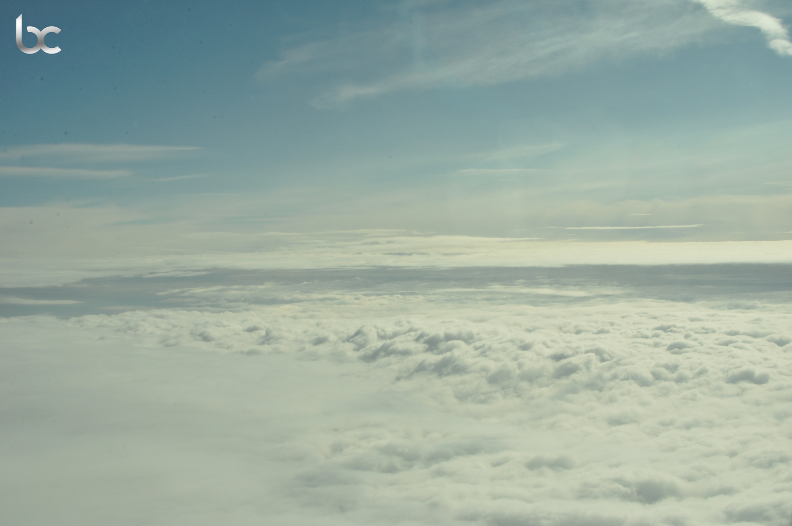 über den Wolken . . .