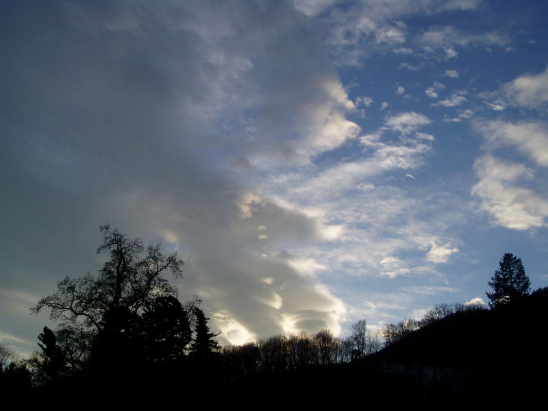 über den Wolken muß die Freiheit ........