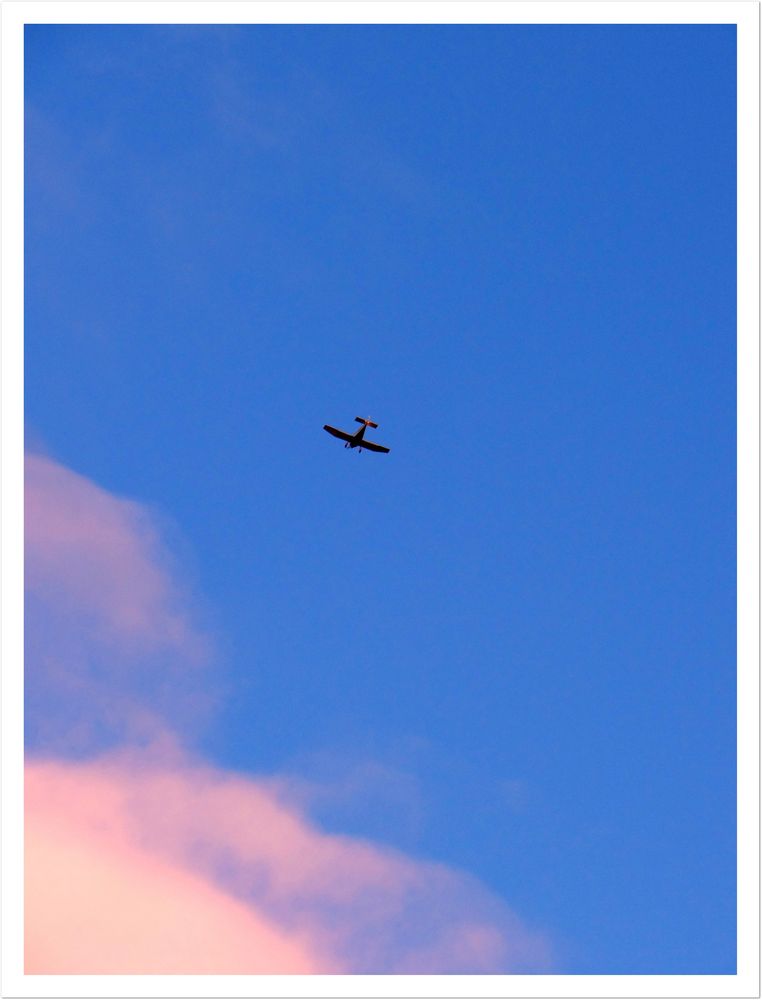 Über den Wolken muss die Freiheit wohl grenzenlos sein ;)