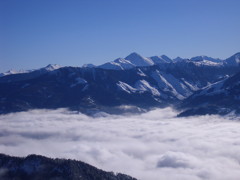 Über den Wolken oberhalb von Gröbming