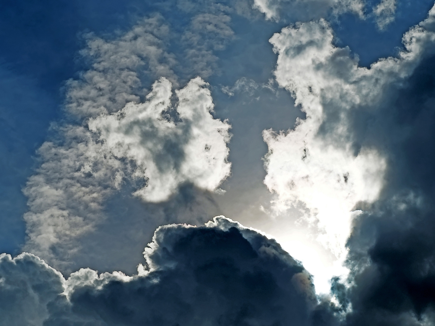 Über den Wolken... - Un regard au-delà de nos soucis et peines...