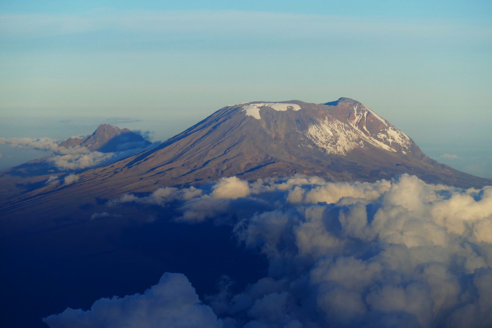 über den Wolken,der Kilimanjaro