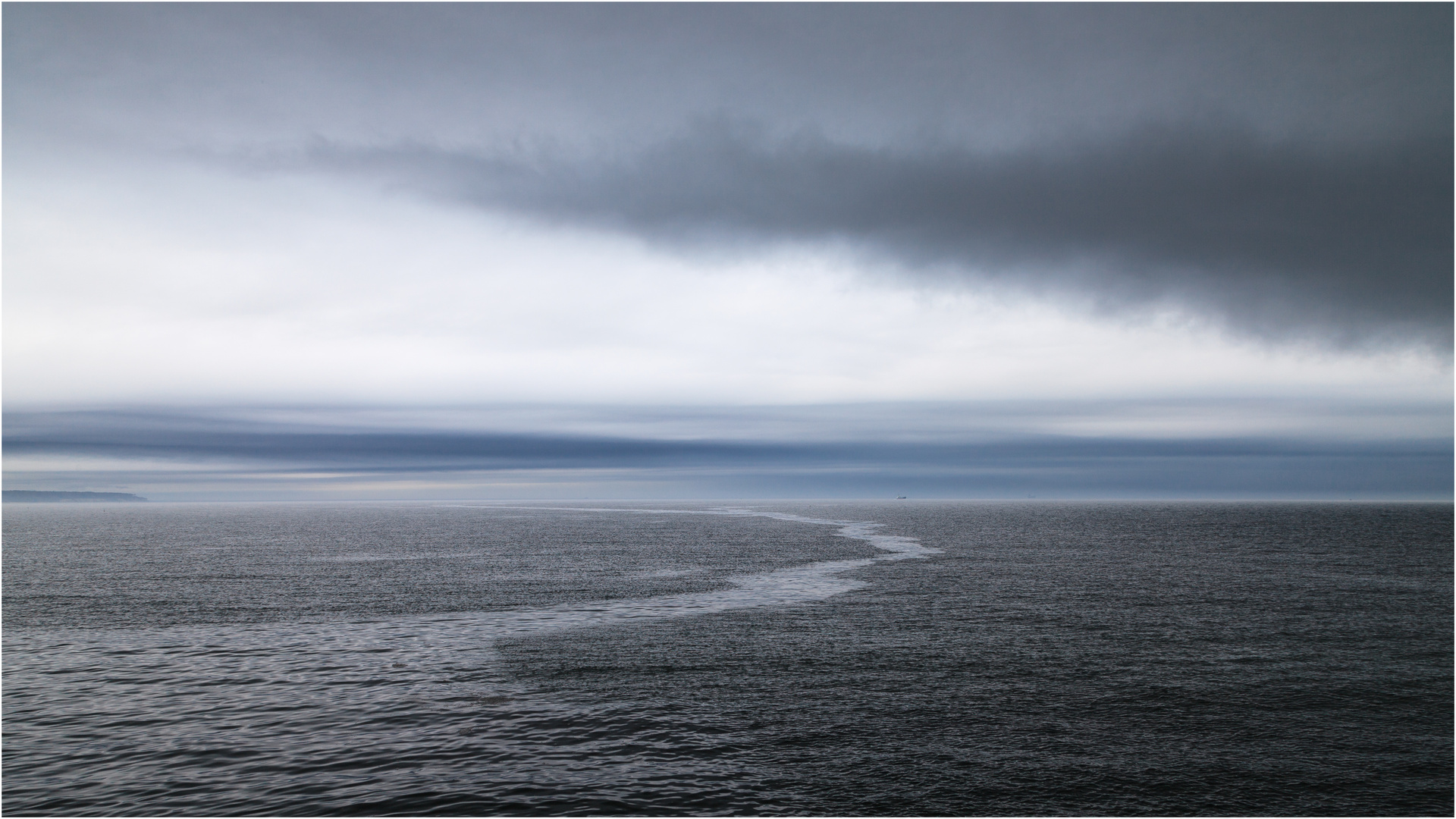 Über der Ostsee