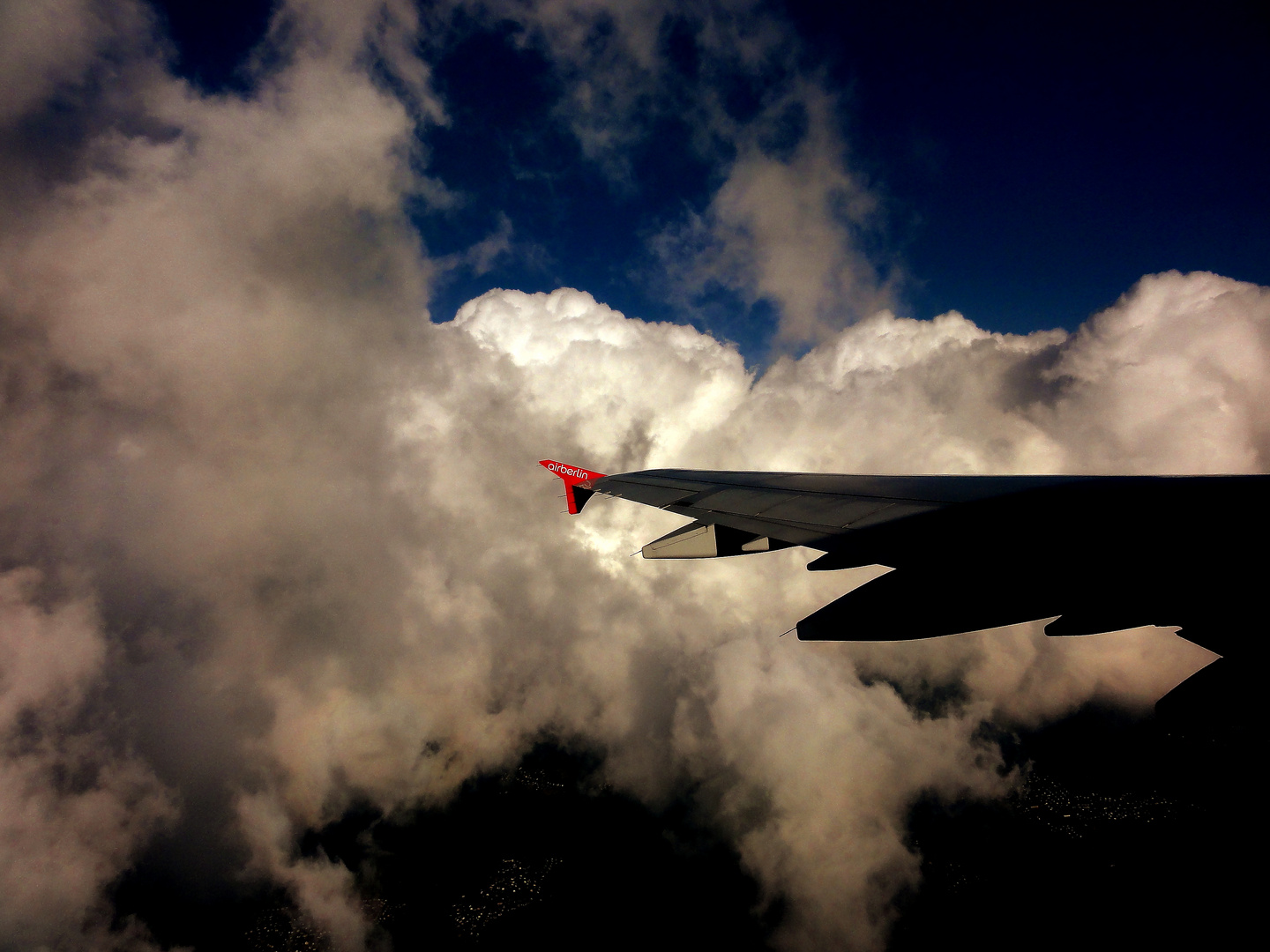 "Über der Wolkeeen ..... ääh hier noch in den Wolken"