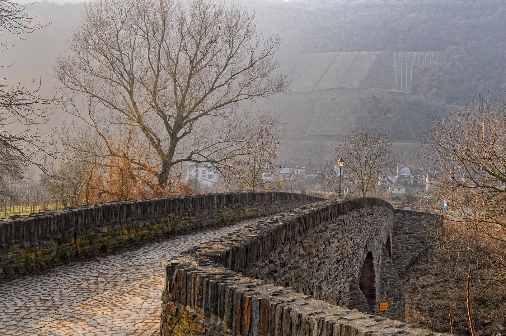 Über die Brücke