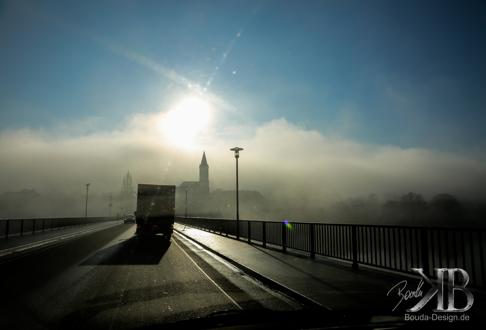 Über die Brücke