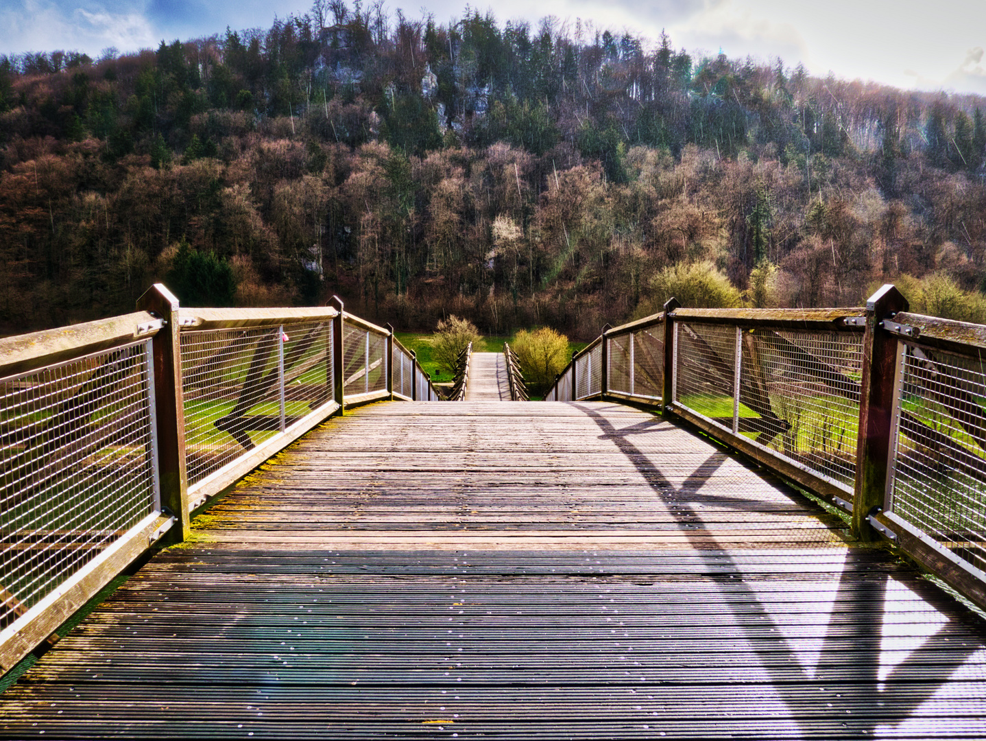 Über die Brücke!