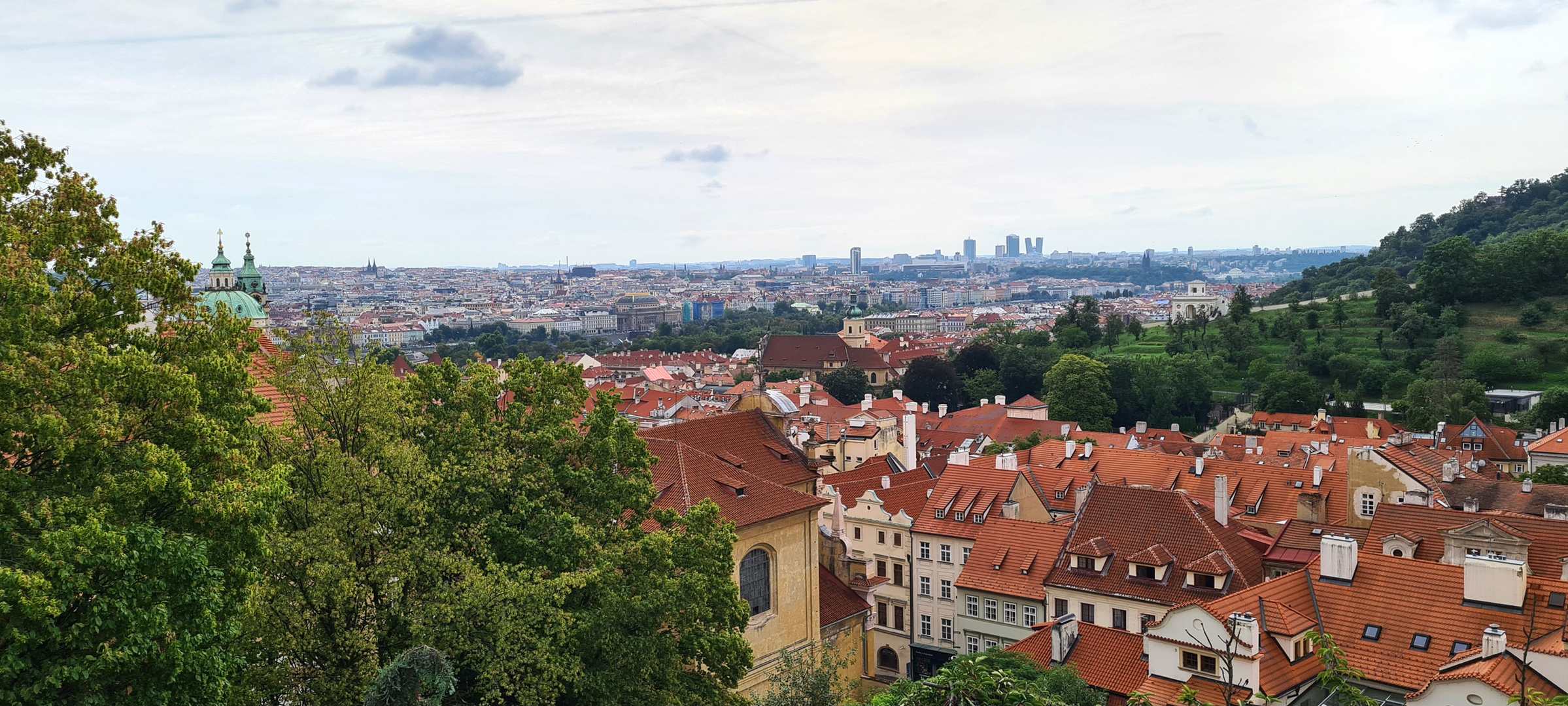 ...über die Dächer von Prag...