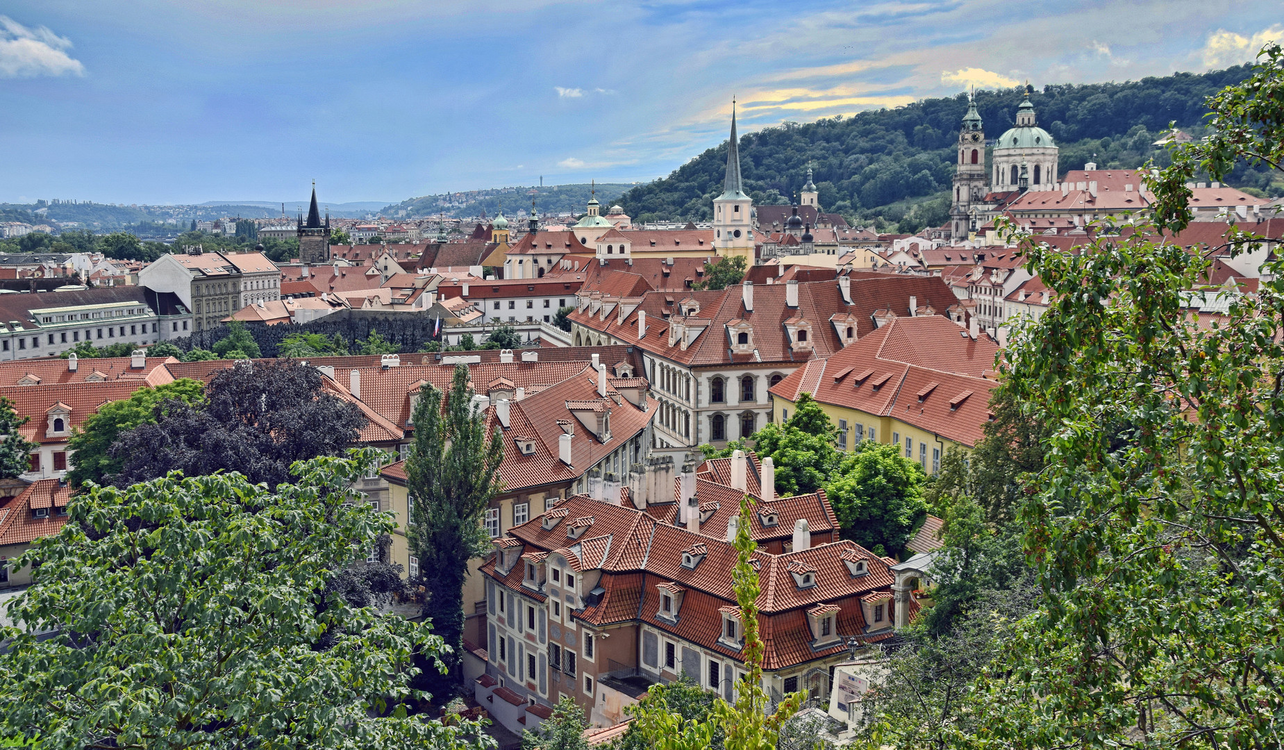 Über die Dächer von Prag