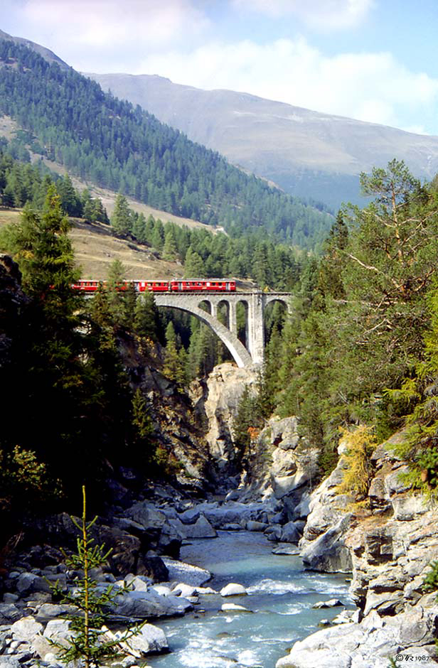 Über die Innschlucht