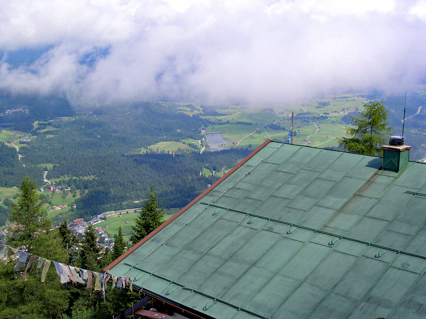 Über die Mittenwalder Hütte geht der Blick