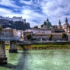 Über die Salzach gehts zur Altstadt