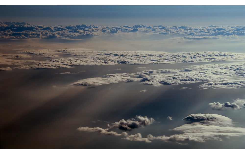 Über die Wolken