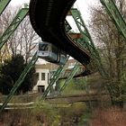 Über die Wupper gehangen