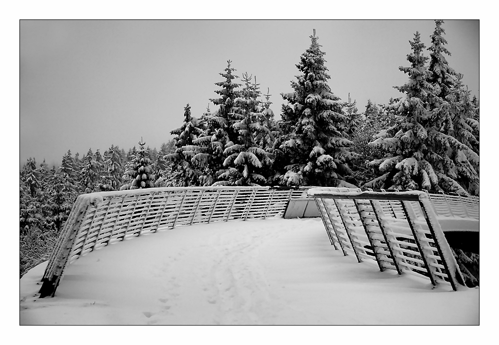 über diese brücke (1) ...