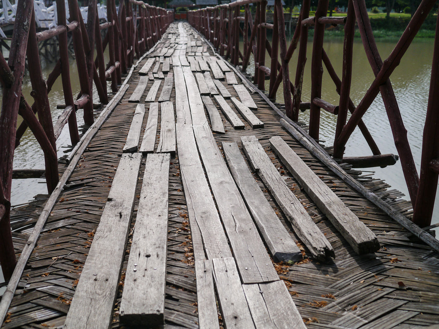 Über diese Brücke kann man gehen - Myanmar -