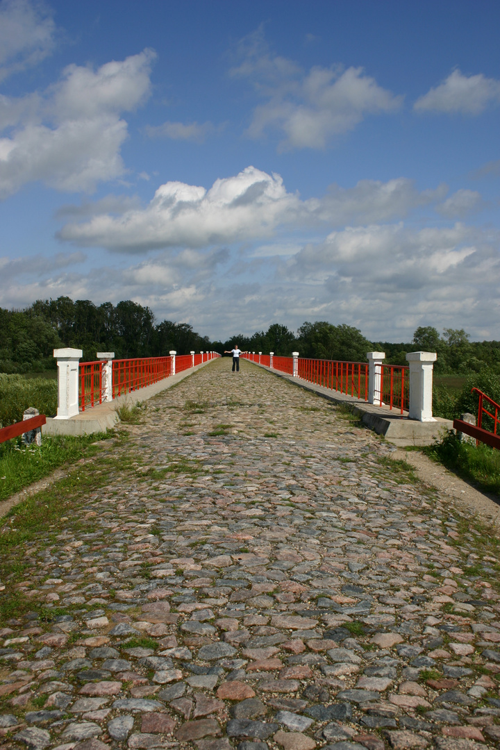 über diese Brücke muss man gehn...