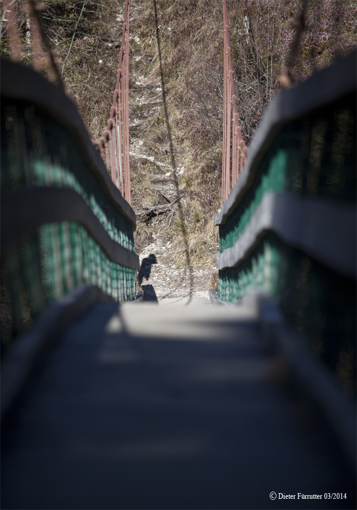 ... über "diese" Brücke musst Du Gehn ...