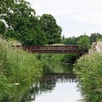 Über diese Eisenbahnbrücke fahren keine Züge mehr.