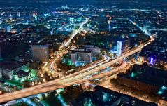 Über Düsseldorf bei Nacht