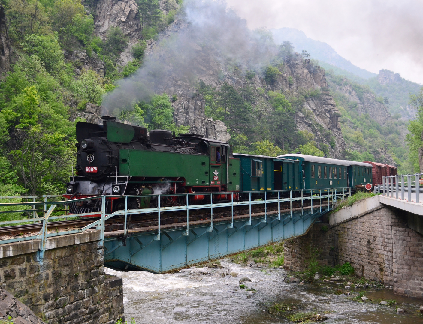 Über eine kleine Brücke