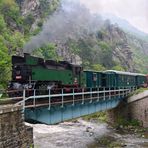 Über eine kleine Brücke