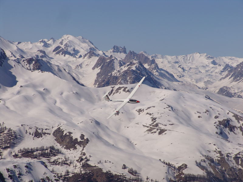 Über einer bezaubernden Landschaft