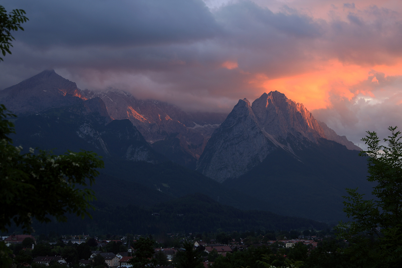 Über Garmisch-Partenkirchen