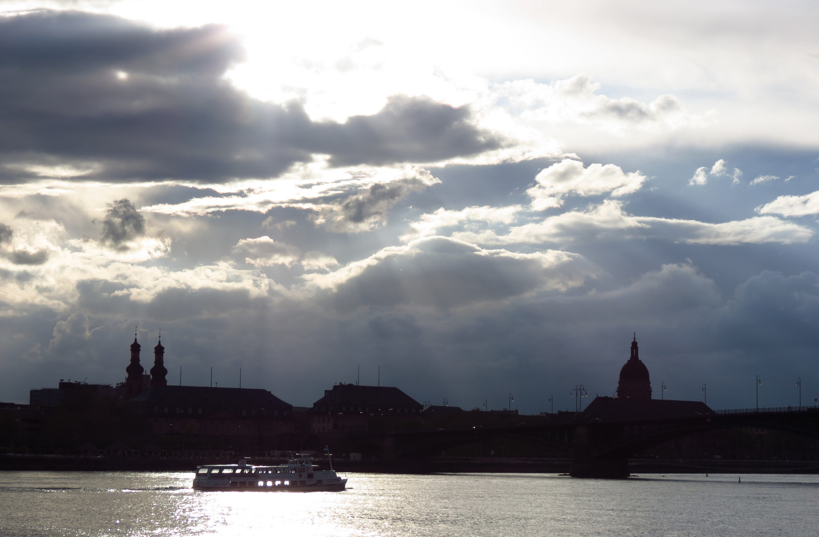 Über Mainz lacht die Sonne...