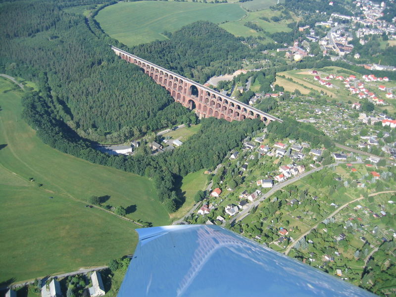 über sieben brücken musst du fliegen...