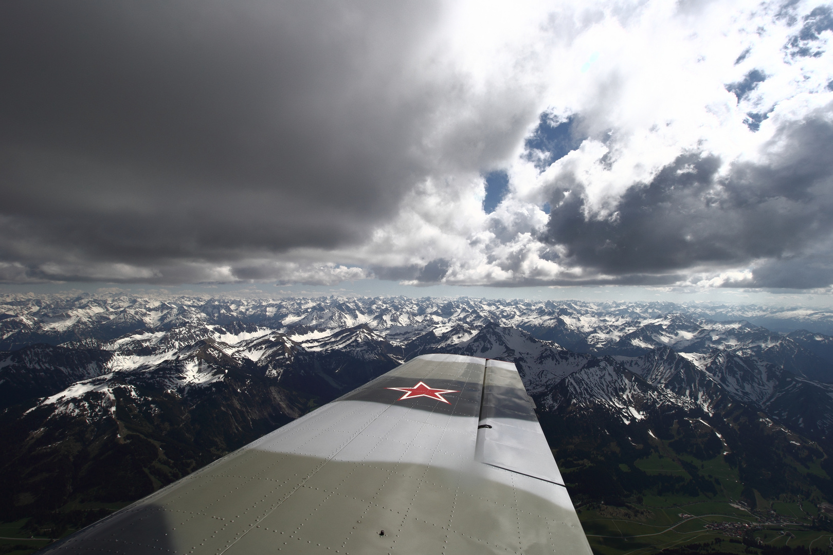 Über Tannheim -mit der Yak 52 - 2 6 2019