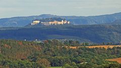 Über viele Kilometer Entfernung kann man von Maxen aus auf der Festung Königstein...