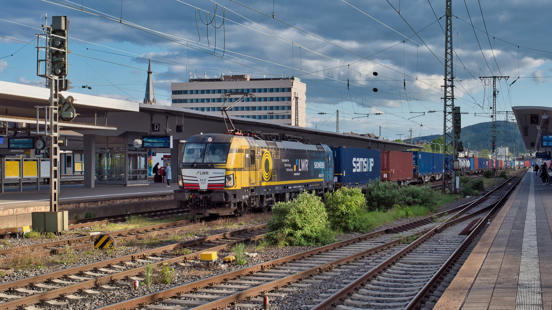 Überall anzutreffen: Loks von Beacon Rail