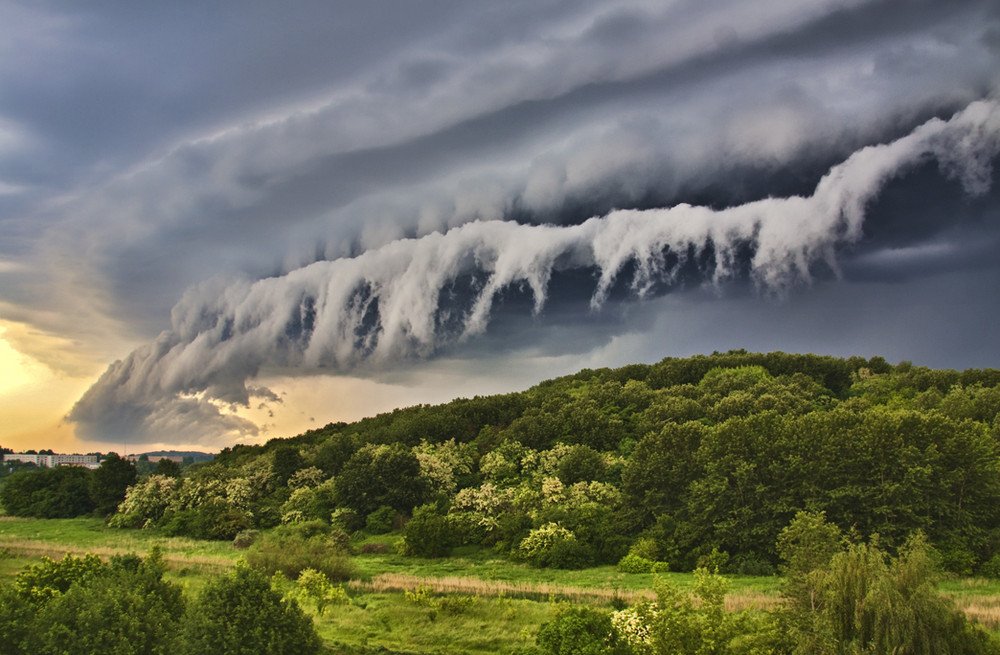 Überarbeitete Wolkenwelle