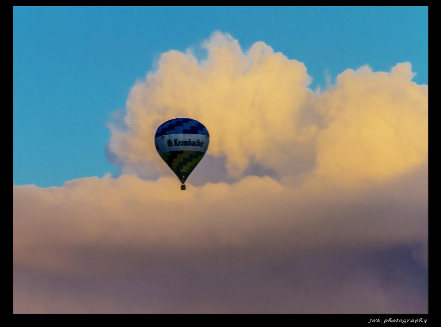 Über_den_Wolken