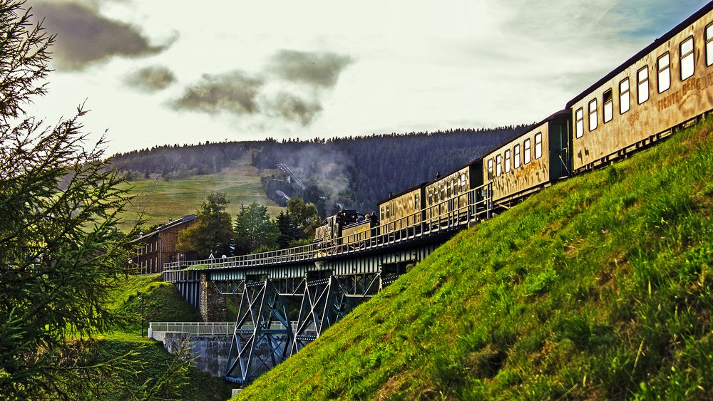 Überfahrt über den Hüttenbachviadukt