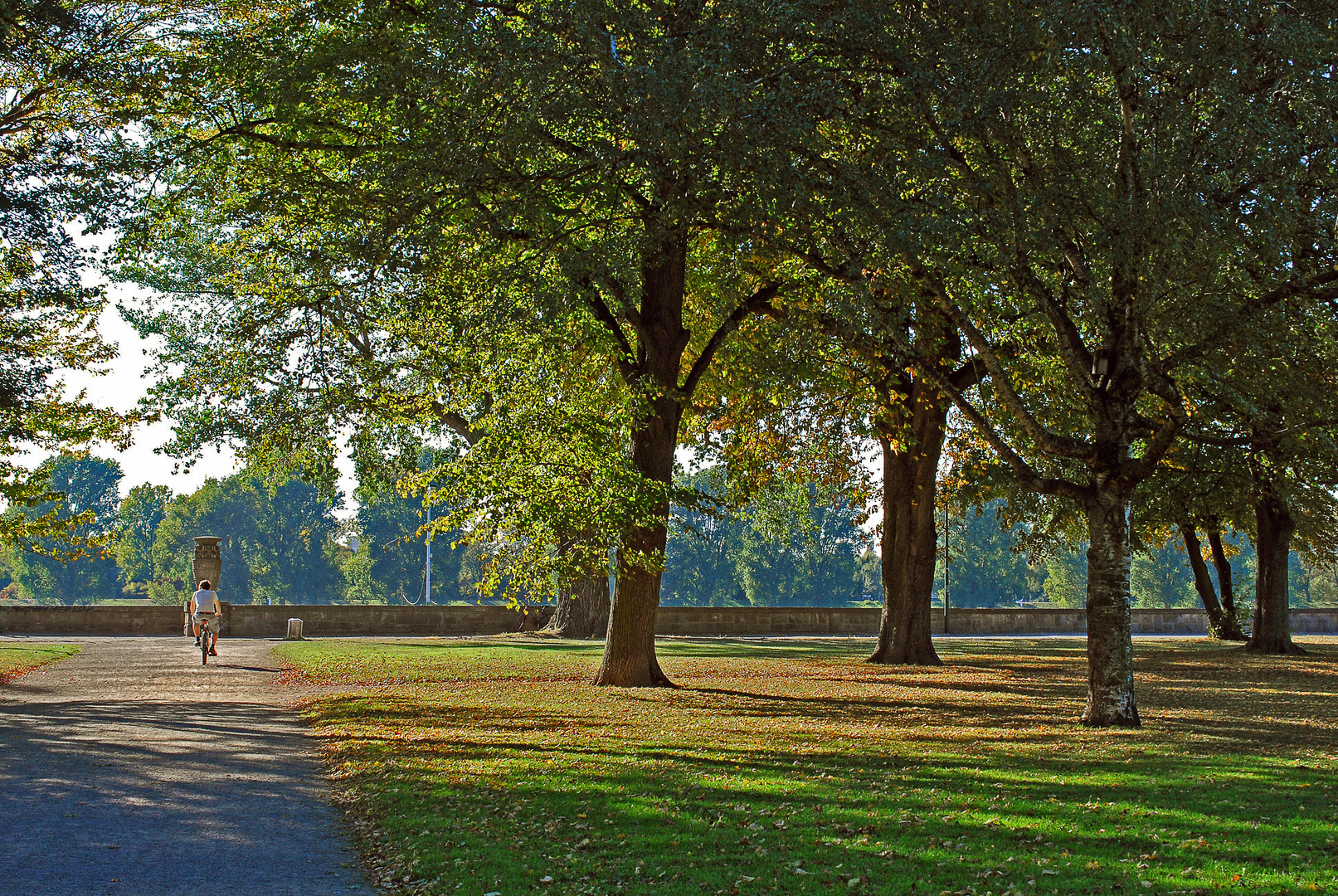 übergangsstimmung vom sommer in den herbst