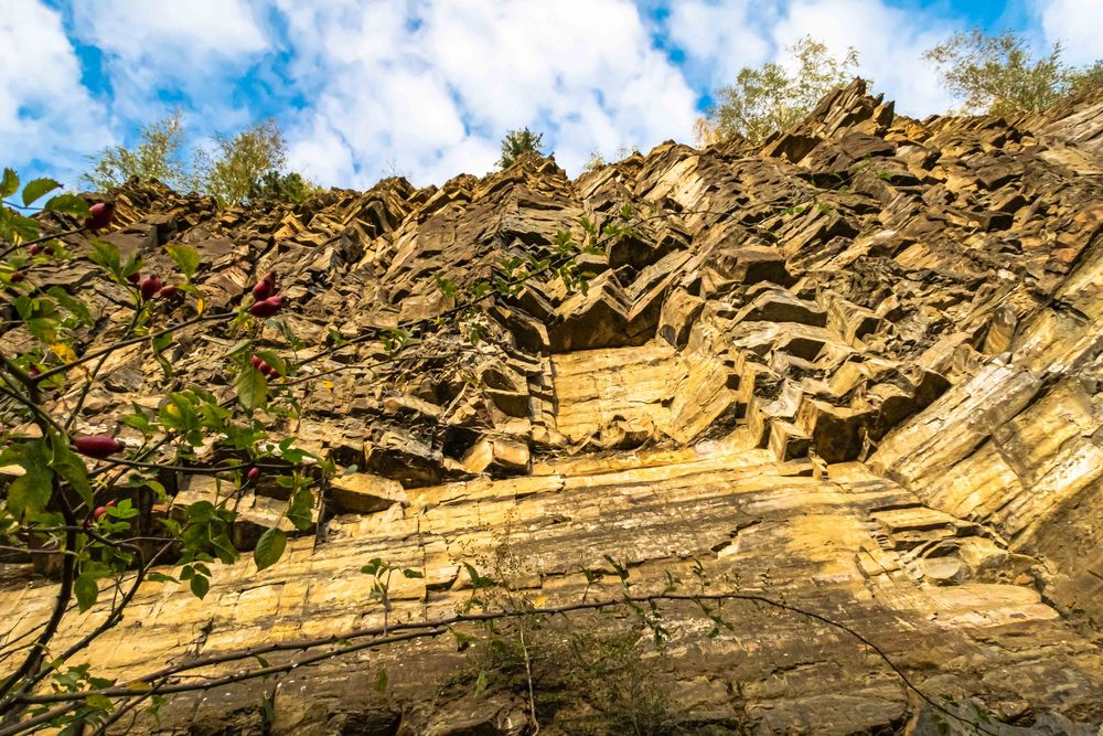 Überhang - Vorsicht Steinschlag