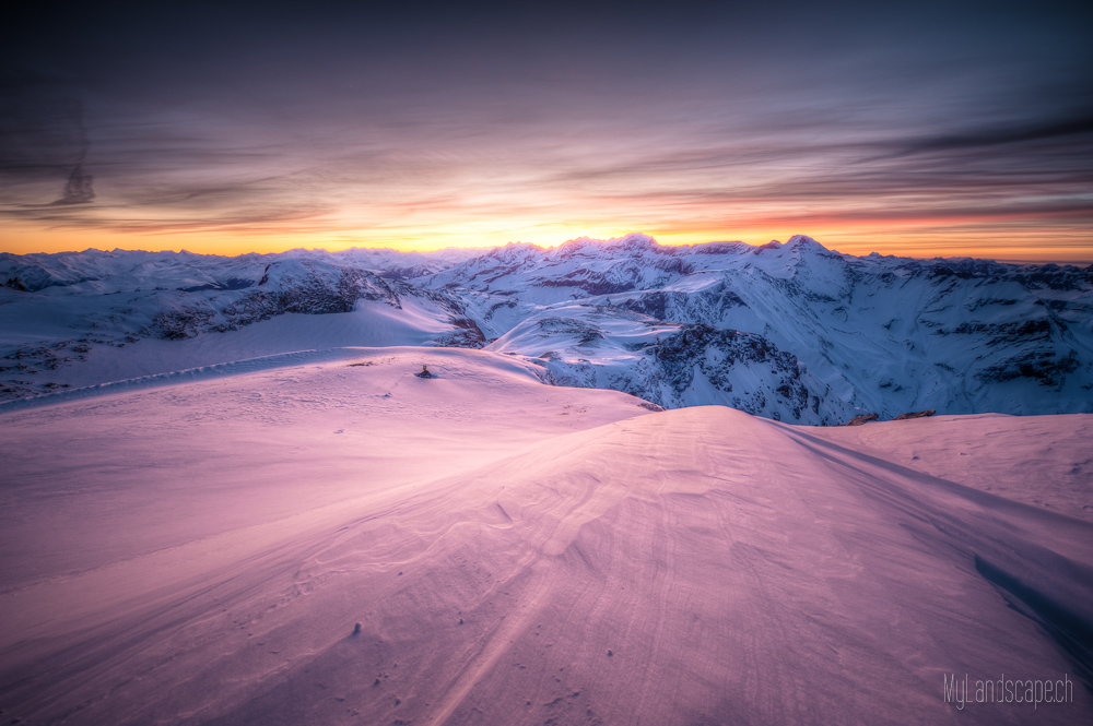 ^ Überlebenskampf auf 3000m: Abenddämmerung ^