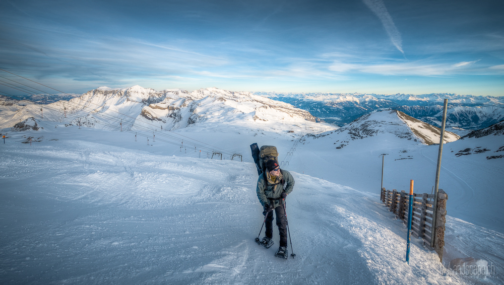 ^ Überlebenskampf auf 3000m: Der Aufstieg ^