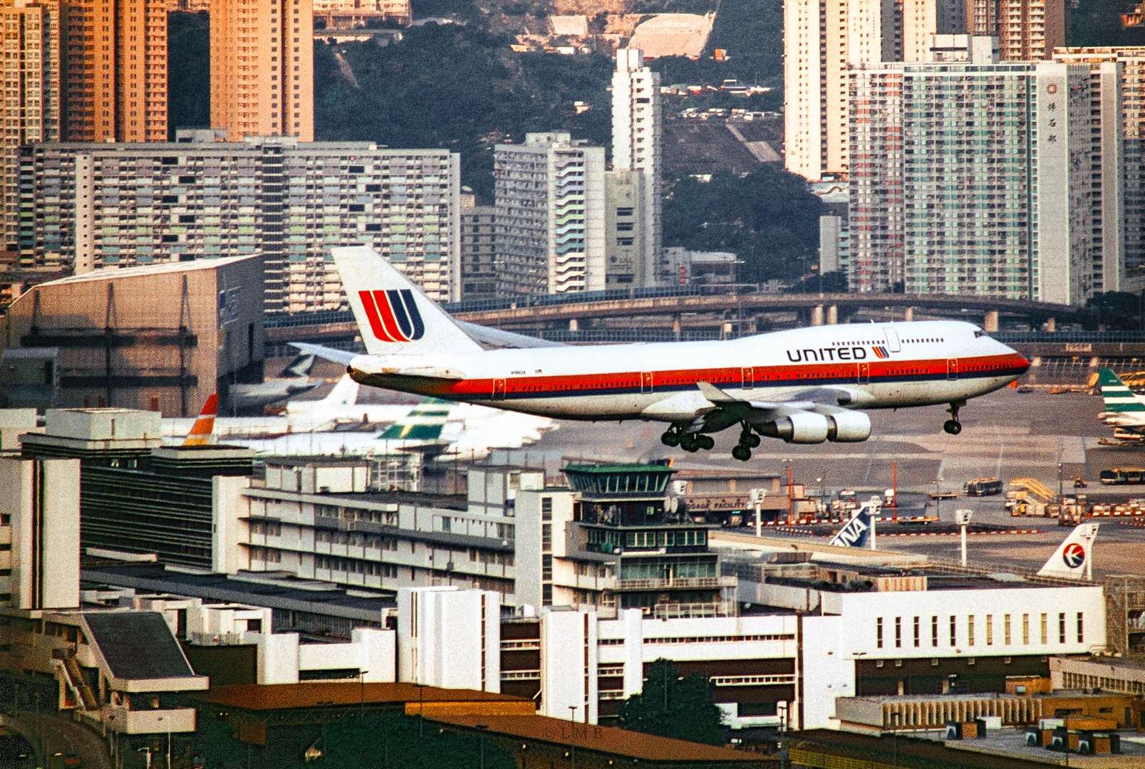 Überm Kai Tak Tower