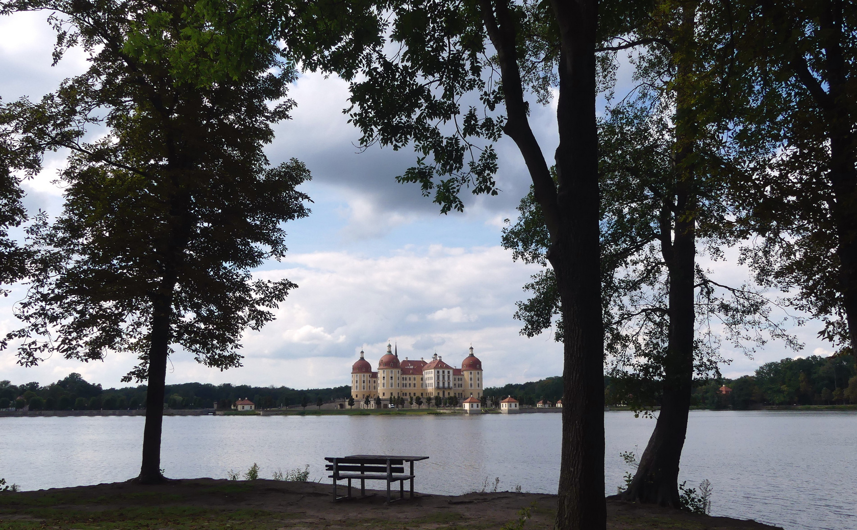Übern Teich Foto & Bild architektur, landschaft, bach, fluss & see