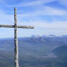 überragendes Kreuz