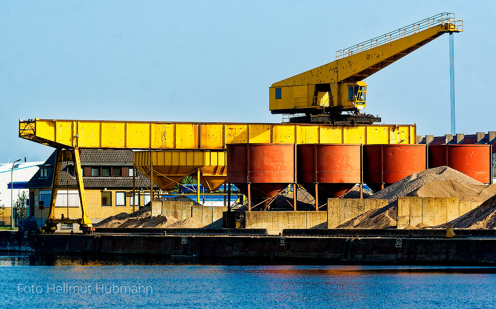 ÜBERRASCHUNG. ANDERS. BREMERHAVEN VOR AKTUELLEN FOTOS