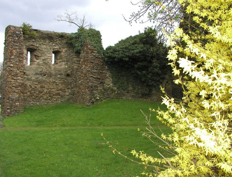 Überreste der Sinziger Stadtmauer