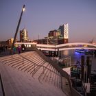 Überseebrücke mit den neuen Promenadentreppen