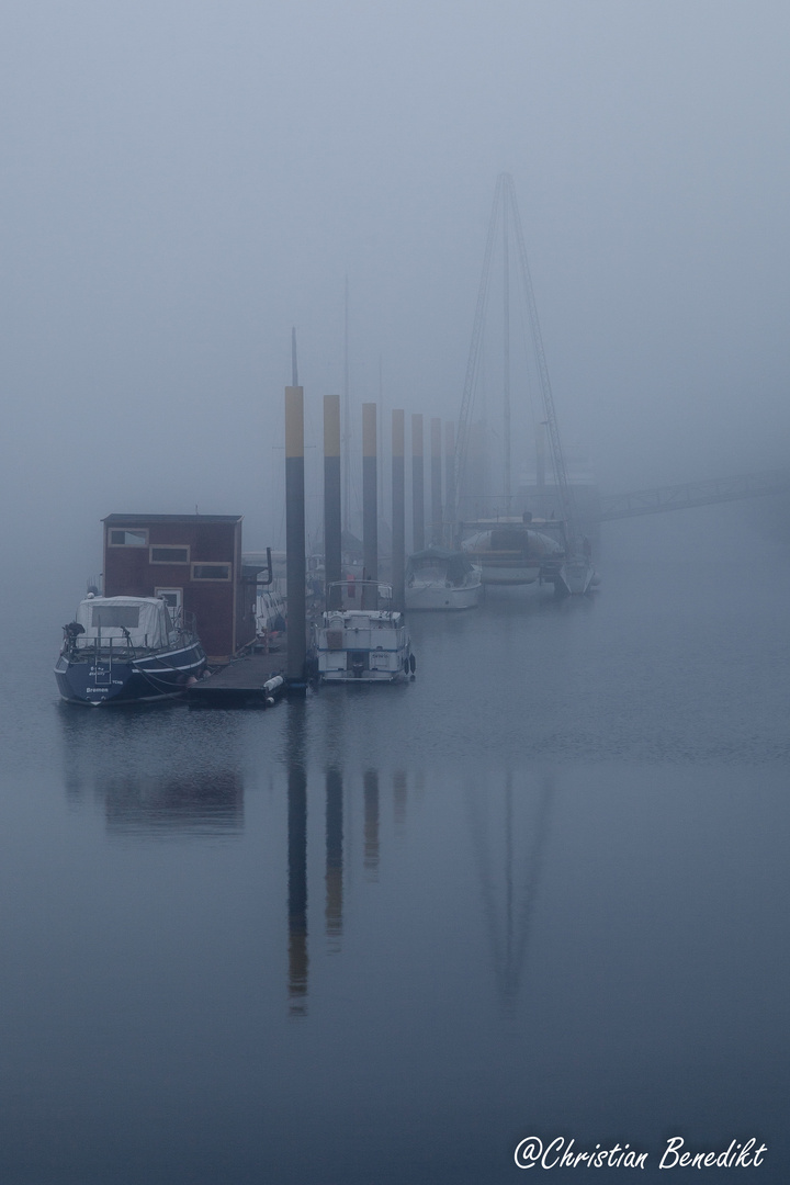 Überseestadt bei Nebel