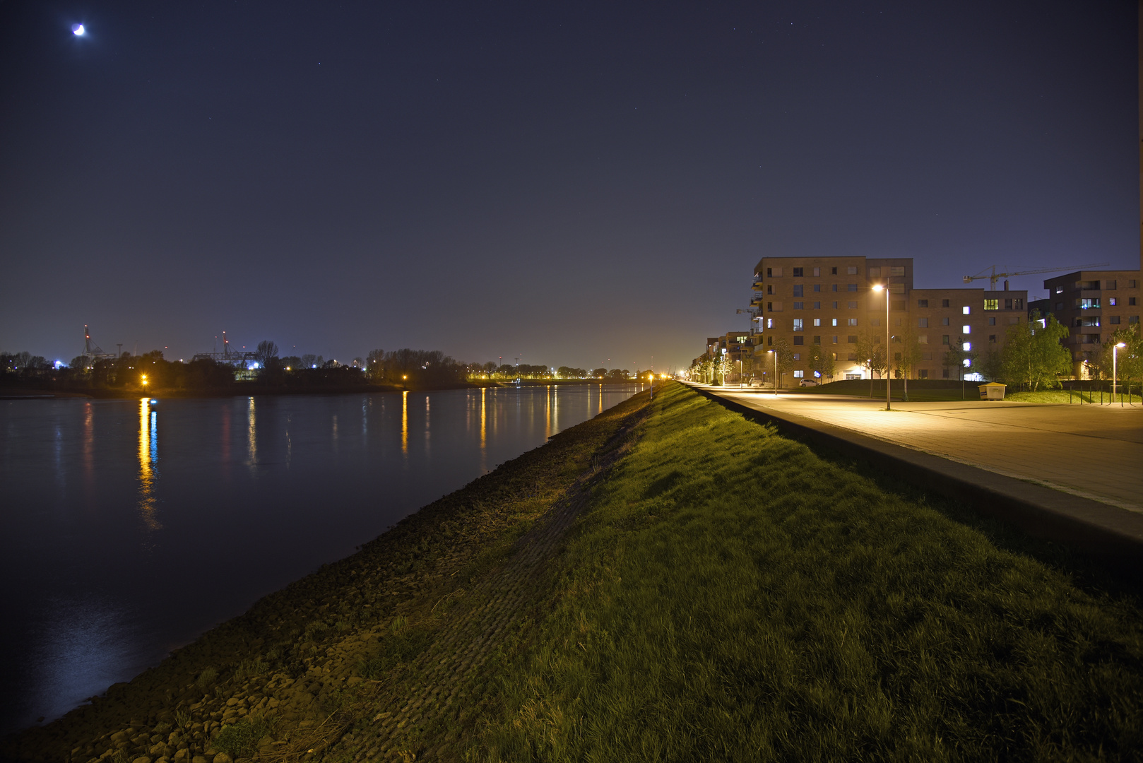 Überseestadt in der Nacht